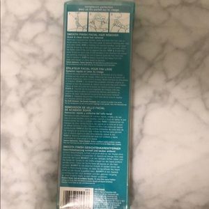 Tweezerman Other - Tweezerman Facial Hair Remover & tweezers NEW Tweezerman Other - Tweezerman Facial Hair Remover & tweezers NEW